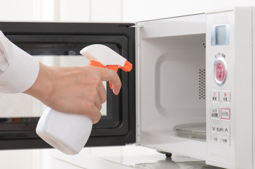 using spray on the microwave